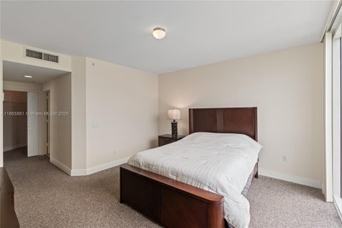 Copropriété à vendre à Miami Beach, Floride: 2 chambres, 128.21 m2 № 1926612 - photo 20