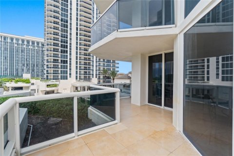Copropriété à vendre à Miami Beach, Floride: 2 chambres, 128.21 m2 № 1926612 - photo 5