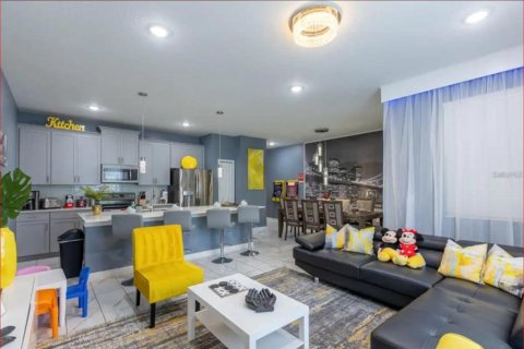 Adosado en venta en Davenport, Florida, 4 dormitorios, 176.7 m2 № 2112367 - foto 2