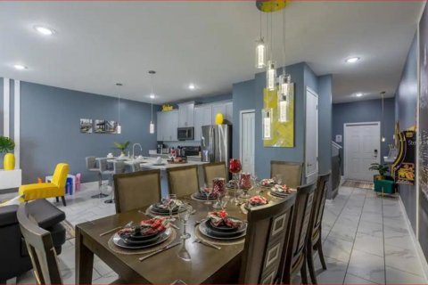 Adosado en venta en Davenport, Florida, 4 dormitorios, 176.7 m2 № 2112367 - foto 5