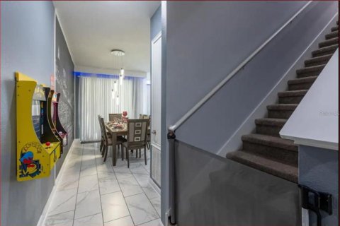 Adosado en venta en Davenport, Florida, 4 dormitorios, 176.7 m2 № 2112367 - foto 8