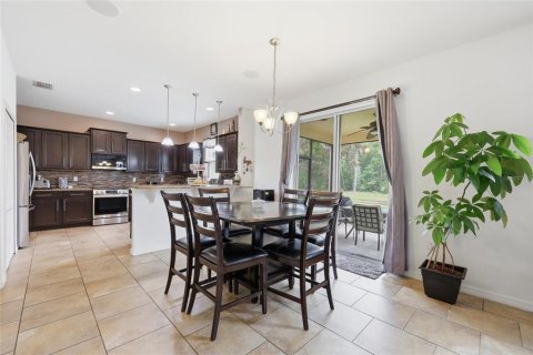 House in Davenport, Florida 4 bedrooms, 260.96 sq.m. № 2231747 - photo 20