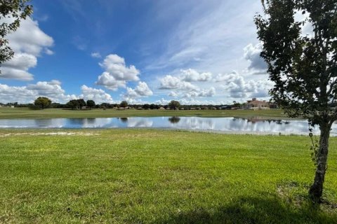 Townhouse in Davenport, Florida 4 bedrooms, 206.61 sq.m. № 2379355 - photo 15
