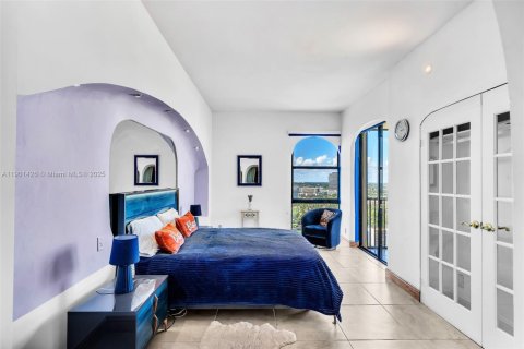 Condo in Aventura, Florida, 2 bedrooms  № 1951708 - photo 25