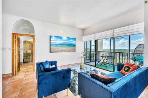 Condo in Aventura, Florida, 2 bedrooms  № 1951708 - photo 20