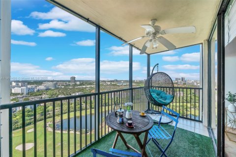 Condo in Aventura, Florida, 2 bedrooms  № 1951708 - photo 16