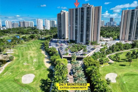 Condo in Aventura, Florida, 2 bedrooms  № 1951708 - photo 2