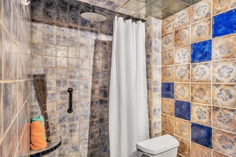 Condo in Aventura, Florida, 2 bedrooms  № 1951708 - photo 13