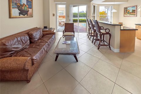 Casa en venta en Aventura, Florida, 4 dormitorios, 243.59 m2 № 1935622 - foto 8