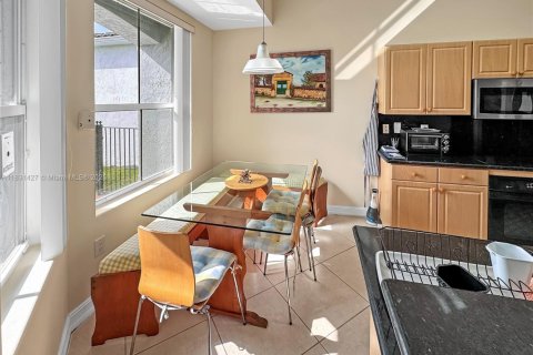 Casa en venta en Aventura, Florida, 4 dormitorios, 243.59 m2 № 1935622 - foto 11