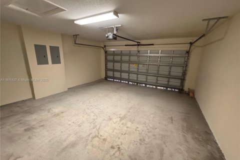 Casa en venta en Aventura, Florida, 4 dormitorios, 243.59 m2 № 1935622 - foto 23