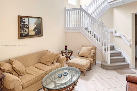 Casa en venta en Aventura, Florida, 4 dormitorios, 243.59 m2 № 1935622 - foto 7