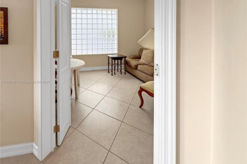 Casa en venta en Aventura, Florida, 4 dormitorios, 243.59 m2 № 1935622 - foto 20