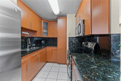 Copropriété à vendre à Miami, Floride: 2 chambres, 86.4 m2 № 2089167 - photo 15