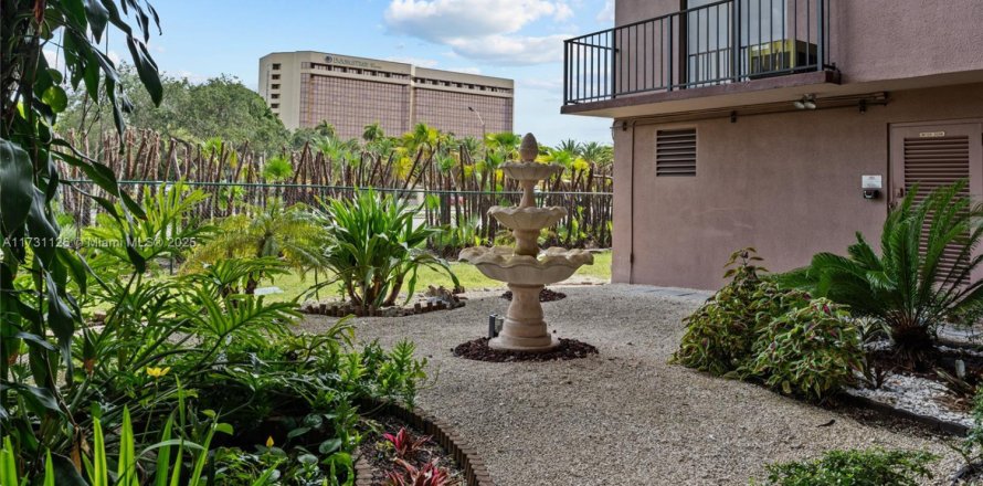 Condo à Miami, Floride, 2 chambres  № 2089167