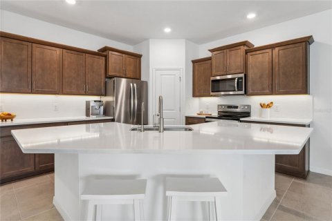 House in Wesley Chapel, Florida 3 bedrooms, 147.44 sq.m. № 2396219 - photo 15
