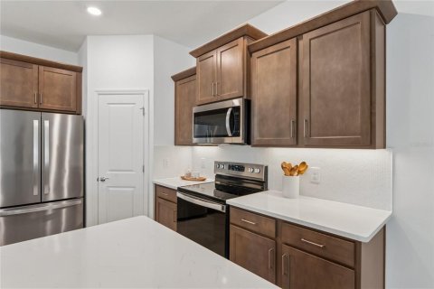 House in Wesley Chapel, Florida 3 bedrooms, 147.44 sq.m. № 2396219 - photo 19