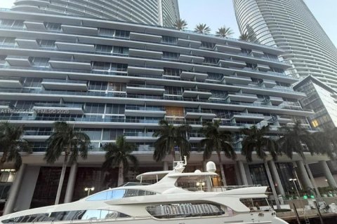 Condominio en venta en Miami, Florida, 2 dormitorios, 228.26 m2 № 2043880 - foto 22