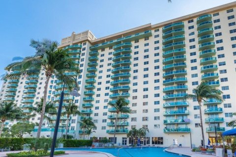 Condo à Sunny Isles Beach, Floride, 1 chambre  № 2071817