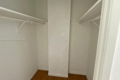 Copropriété à vendre à Sunny Isles Beach, Floride: 1 chambre, 93.37 m2 № 2071817 - photo 9