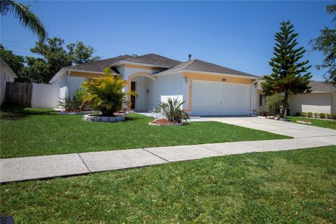 Casa en venta en Valrico, Florida, 4 dormitorios, 136.29 m2 № 1750569 - foto 1