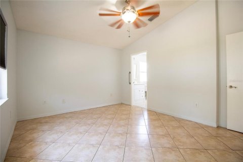 Casa en venta en Valrico, Florida, 4 dormitorios, 136.29 m2 № 1750569 - foto 8