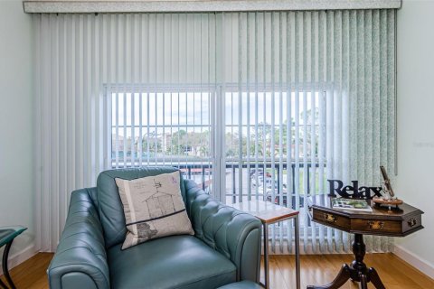 Condo in Dunedin, Florida, 2 bedrooms № 2233210 - photo 8