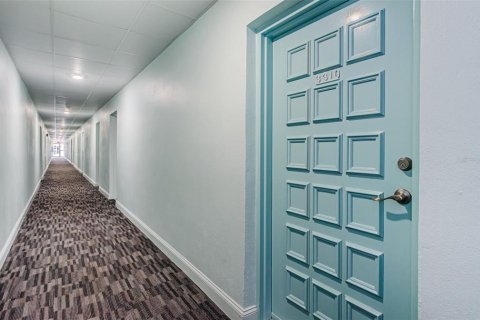 Condo in Dunedin, Florida, 2 bedrooms № 2233210 - photo 3