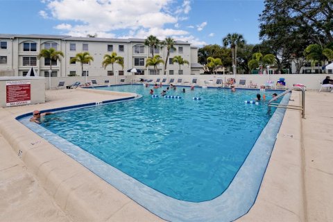 Condo in Dunedin, Florida, 2 bedrooms № 2233210 - photo 28