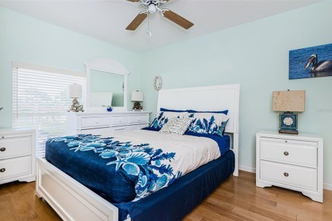 Condo in Dunedin, Florida, 2 bedrooms № 2233210 - photo 16