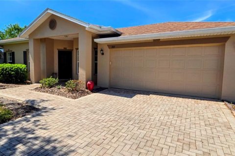 Duplex in Poinciana, Florida 2 bedrooms, 108.79 sq.m. № 1724671 - photo 1