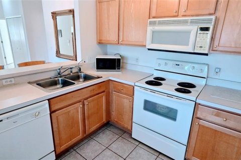 Duplex in Poinciana, Florida 2 bedrooms, 108.79 sq.m. № 1724671 - photo 13