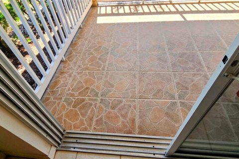 Duplex in Poinciana, Florida 2 bedrooms, 108.79 sq.m. № 1724671 - photo 4