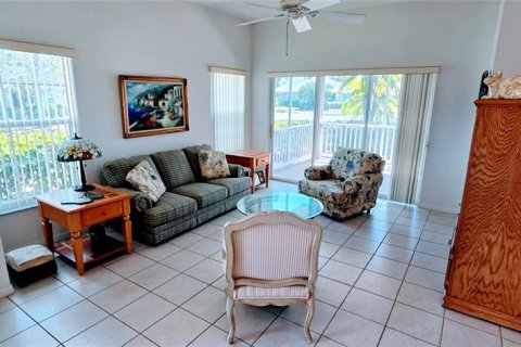 Duplex in Poinciana, Florida 2 bedrooms, 108.79 sq.m. № 1724671 - photo 30
