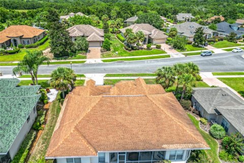 House in Lady Lake, Florida 3 bedrooms, 158.03 sq.m. № 1913388 - photo 30