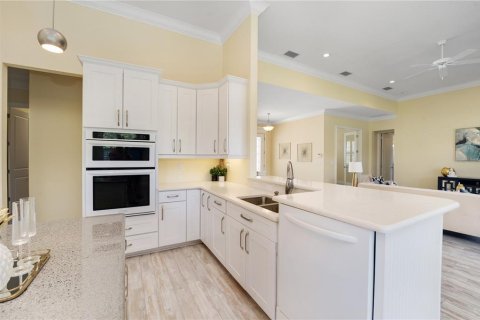 House in Lakeland, Florida 3 bedrooms, 223.99 sq.m. № 1265427 - photo 24
