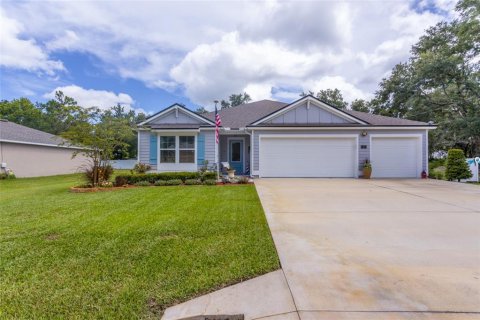 House in Palm Coast, Florida 3 bedrooms, 219.53 sq.m. № 1837385 - photo 1
