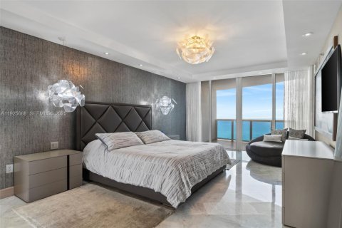 Condo in Sunny Isles Beach, Florida, 3 bedrooms № 2186255 - photo 2
