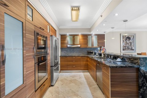 Condo in Sunny Isles Beach, Florida, 3 bedrooms № 2186255 - photo 7