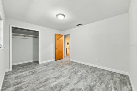 House in Odessa, Florida 3 bedrooms, 157.93 sq.m. № 2428705 - photo 26