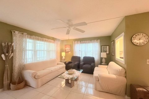 Condominio en venta en Deerfield Beach, Florida, 1 dormitorio, 65.31 m2 № 2147174 - foto 9