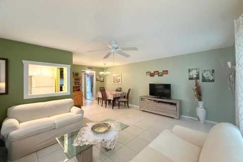 Condominio en venta en Deerfield Beach, Florida, 1 dormitorio, 65.31 m2 № 2147174 - foto 4