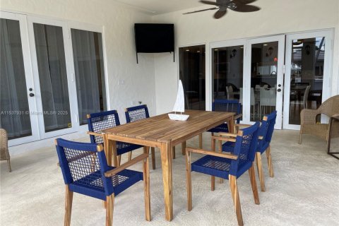 Снять в аренду виллу или дом в Форт-Лодердейл, Флорида 5 спален, 358.42м2, № 1958465 - фото 15