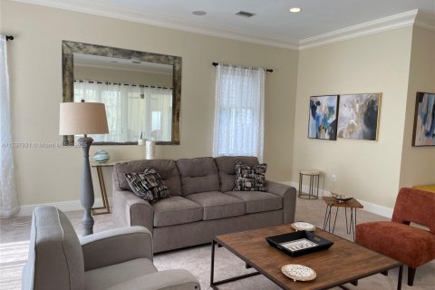 Снять в аренду виллу или дом в Форт-Лодердейл, Флорида 5 спален, 358.42м2, № 1958465 - фото 6