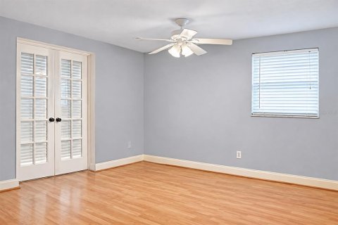 House in Saint Petersburg, Florida 2 bedrooms, 92.62 sq.m. № 2419834 - photo 15