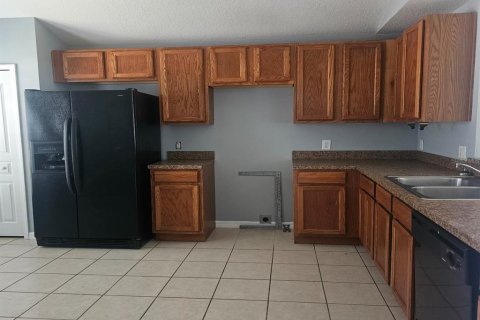 House in Clermont, Florida 4 bedrooms, 168.71 sq.m. № 2237931 - photo 15