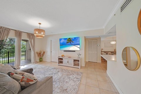 Condo in Pembroke Pines, Florida, 3 bedrooms № 2249886 - photo 8