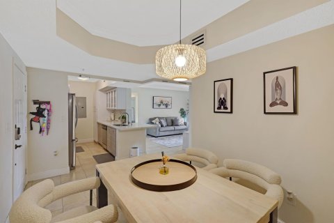 Condo in Pembroke Pines, Florida, 3 bedrooms № 2249886 - photo 6
