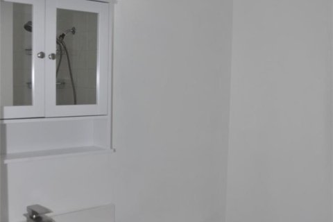 Villa ou maison à louer à Weston, Floride: 4 chambres, 230.03 m2 № 2087629 - photo 16