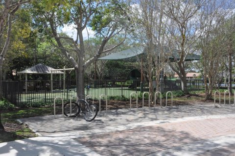 Villa ou maison à louer à Weston, Floride: 4 chambres, 230.03 m2 № 2087629 - photo 28